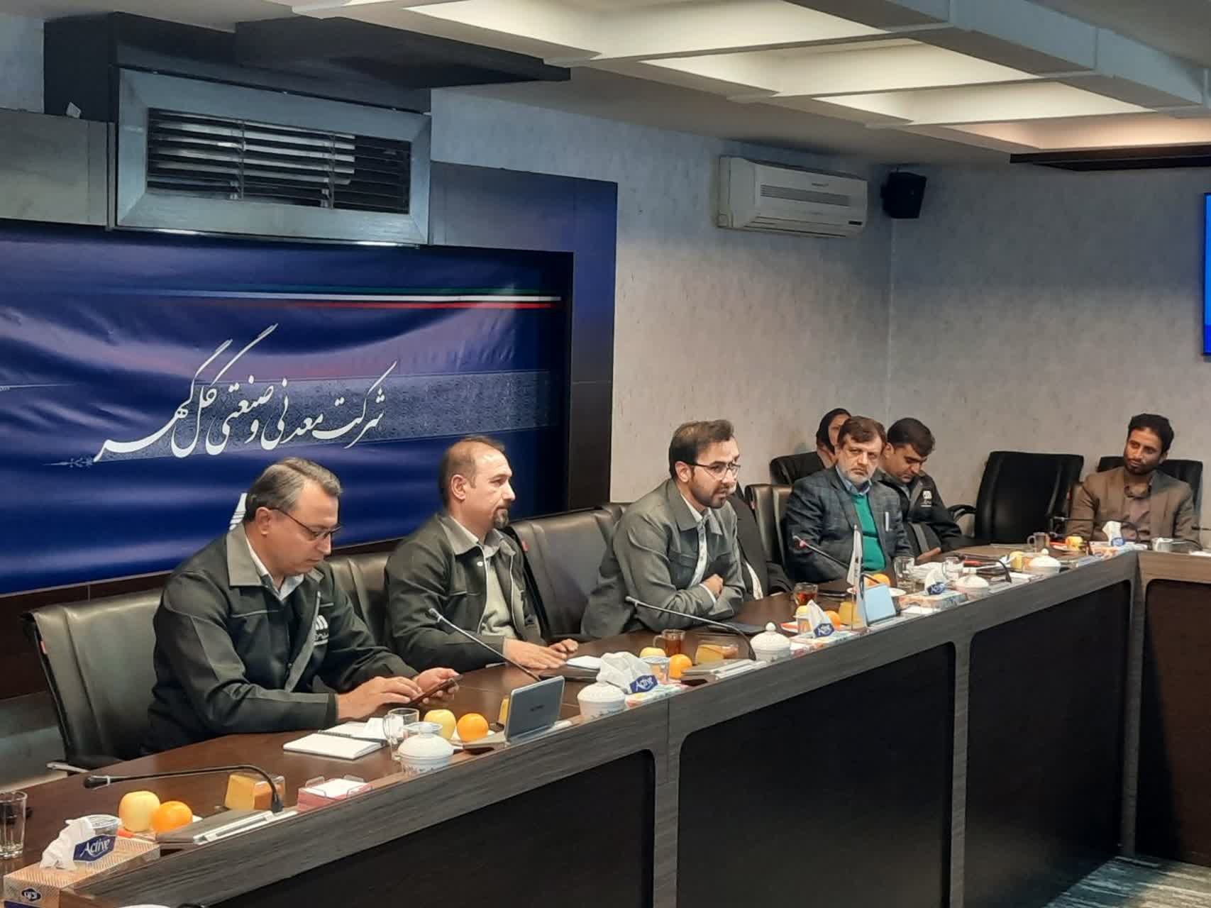 به صورت دستوری نمی توان در جامعه امید ایجاد کرد