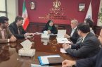 فرماندار شهرستان اشکذر به همراه جمعی از مسئولین استان یزد با وزیر راه و شهرسازی دیدار کرد