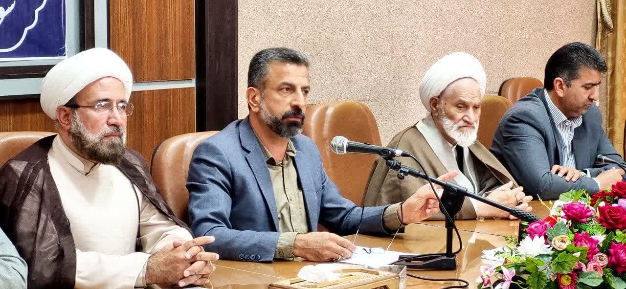 فرماندار اشکذر بر خدمت‌رسانی مؤثر و حل مشکلات شهرستان تأکید کرد