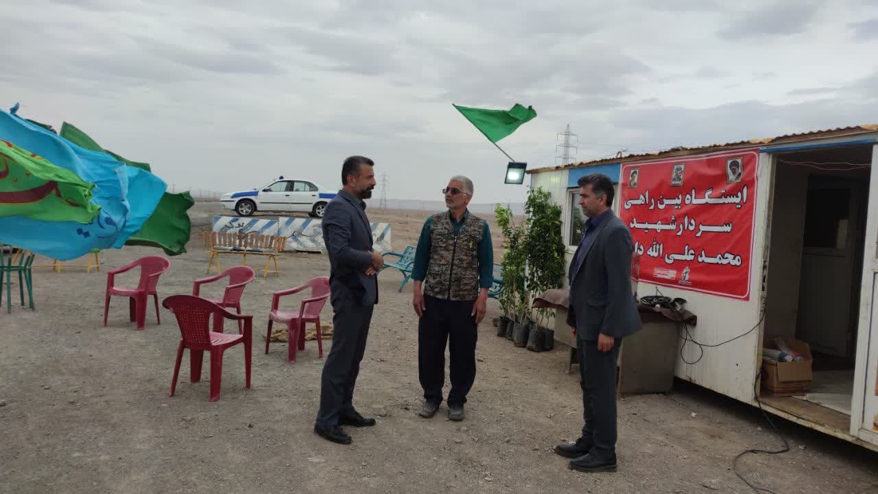 بازدید فرماندار شهرستان اشکذر از پست نوروزی شهید سردار محمدعلی اللهدادی در جاده طبس
