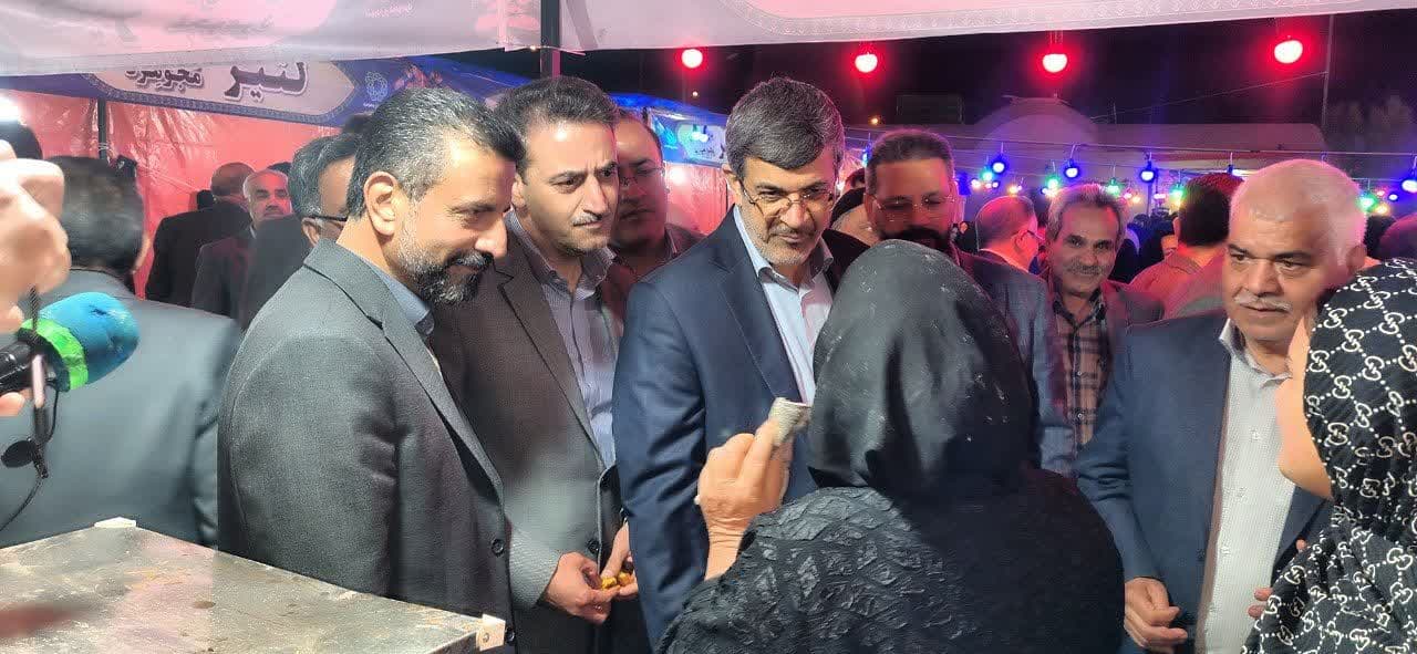  استاندار یزد از جشنواره نان محلی «لتیر مجومرد» بازدید کرد