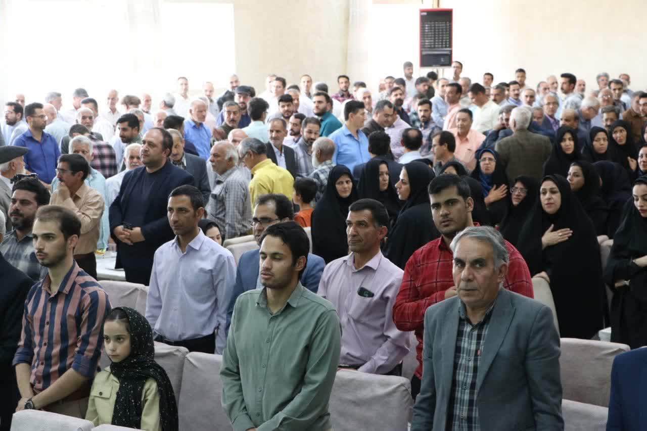 جشن بزرگ «سپاس معلم» در شهرستان اشکذر با حضور یک‌هزار فرهنگی برگزار شد