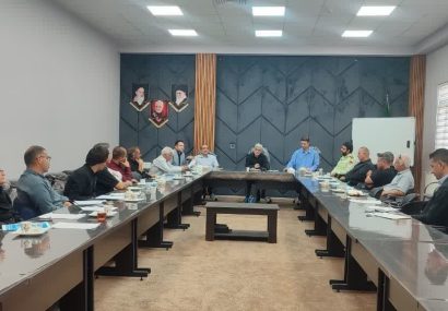 نشست هم‌اندیشی هیئت‌های ورزشی اشکذر با هدف ارتقای ورزش شهرستان برگزار شد