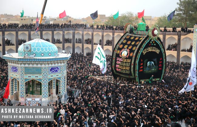 برگزاری آیین نخل برداری در حسینیه سفید اشکذر