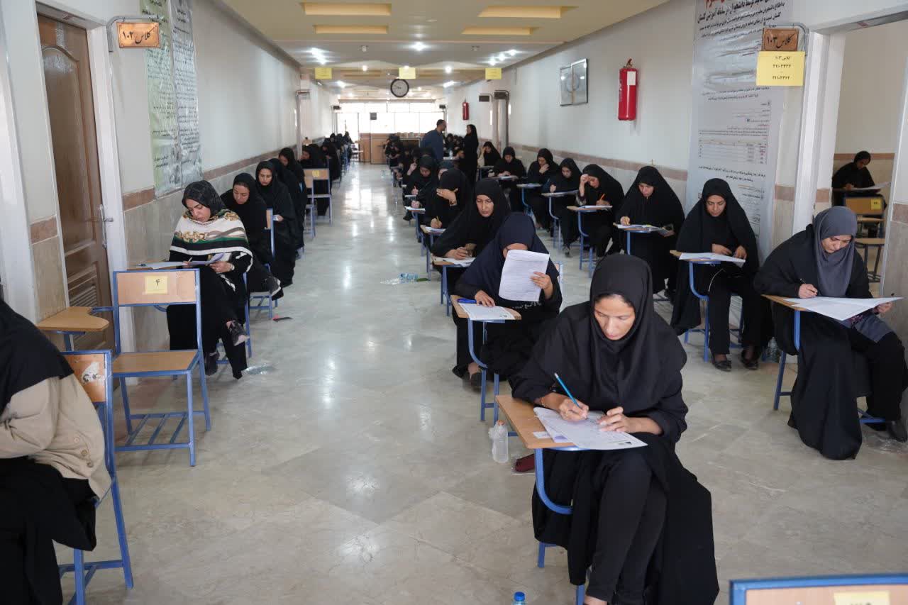 آزمون استخدامی آموزش‌ و پرورش با حضور ۵۵۰ داوطلب در اشکذر برگزار شد