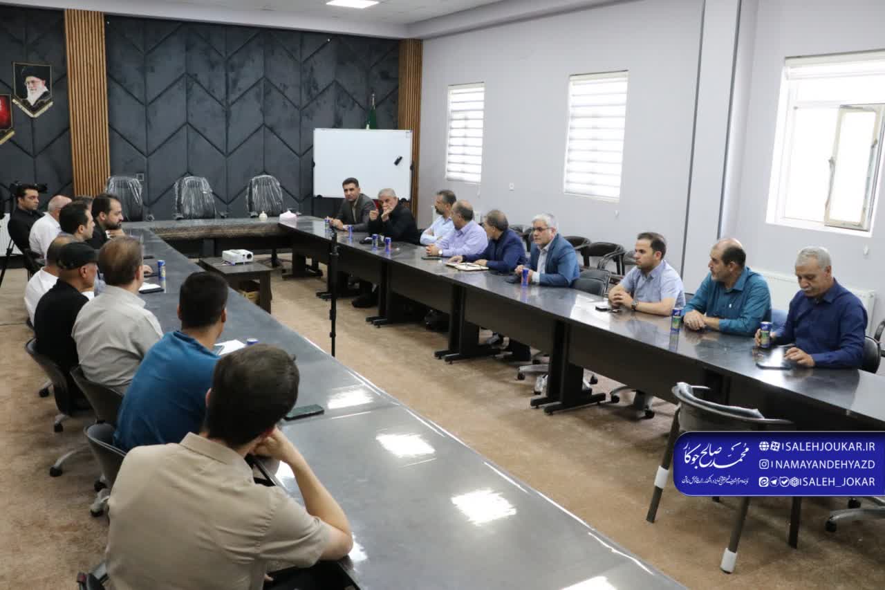 بررسی راهکارهای کلان توسعه ورزش و رفع چالشهای موجود در شهرستان اشکذر