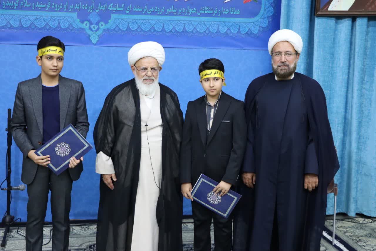 تقدیر آیت‌الله ناصری از نوجوانان اشکذر برای اجرای نوحه «ولی نعمت ایران»