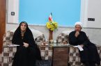 دیدار مدیرکل امور بانوان و خانواده استانداری یزد با جمعی از دختران نخبه شهرستان اشکذر