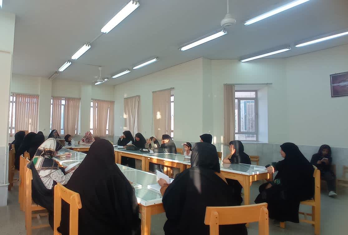 کارگاه آموزشی تربیت فرزند در کتابخانه امام صادق (ع) اشکذر برگزار شد