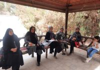 برگزاری نشست کتاب‌خوان ویژه بانوان در پارک بانوان اشکذر به مناسبت هفته کتاب و کتابخوانی