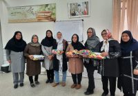 تقدیر از بانوان کتابخوان و خردمند در کتابخانه عمومی امام صادق (ع) اشکذر