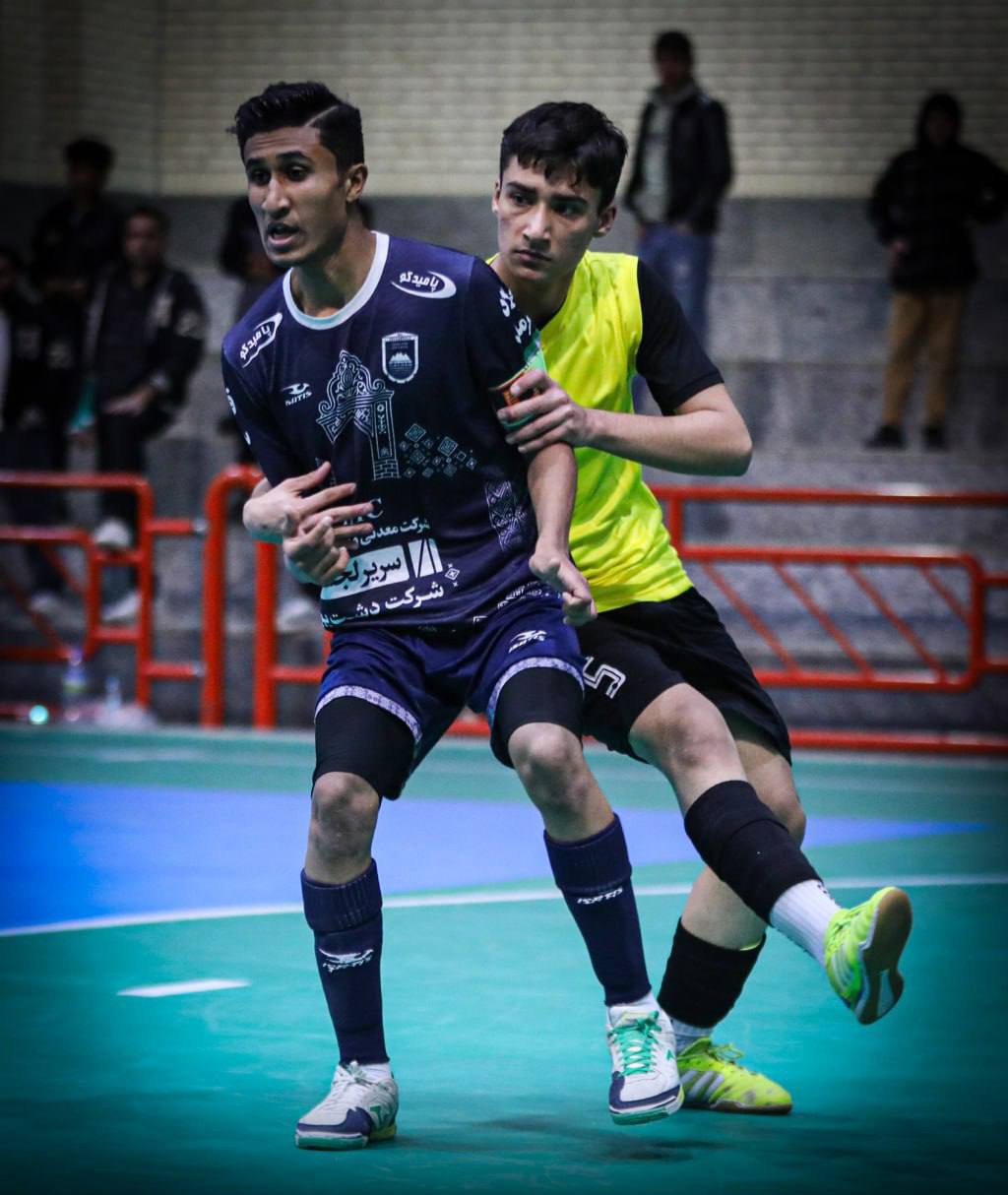 شکست شهرداری اشکذر مقابل چادرملو اردکان در هفته دوم لیگ برتر فوتسال جوانان استان یزد
