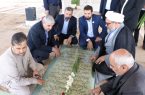 غبارروبی گلزار شهید معلّم در نخستین روز هفته بزرگداشت مقام معلم در صدرآباد رستاق