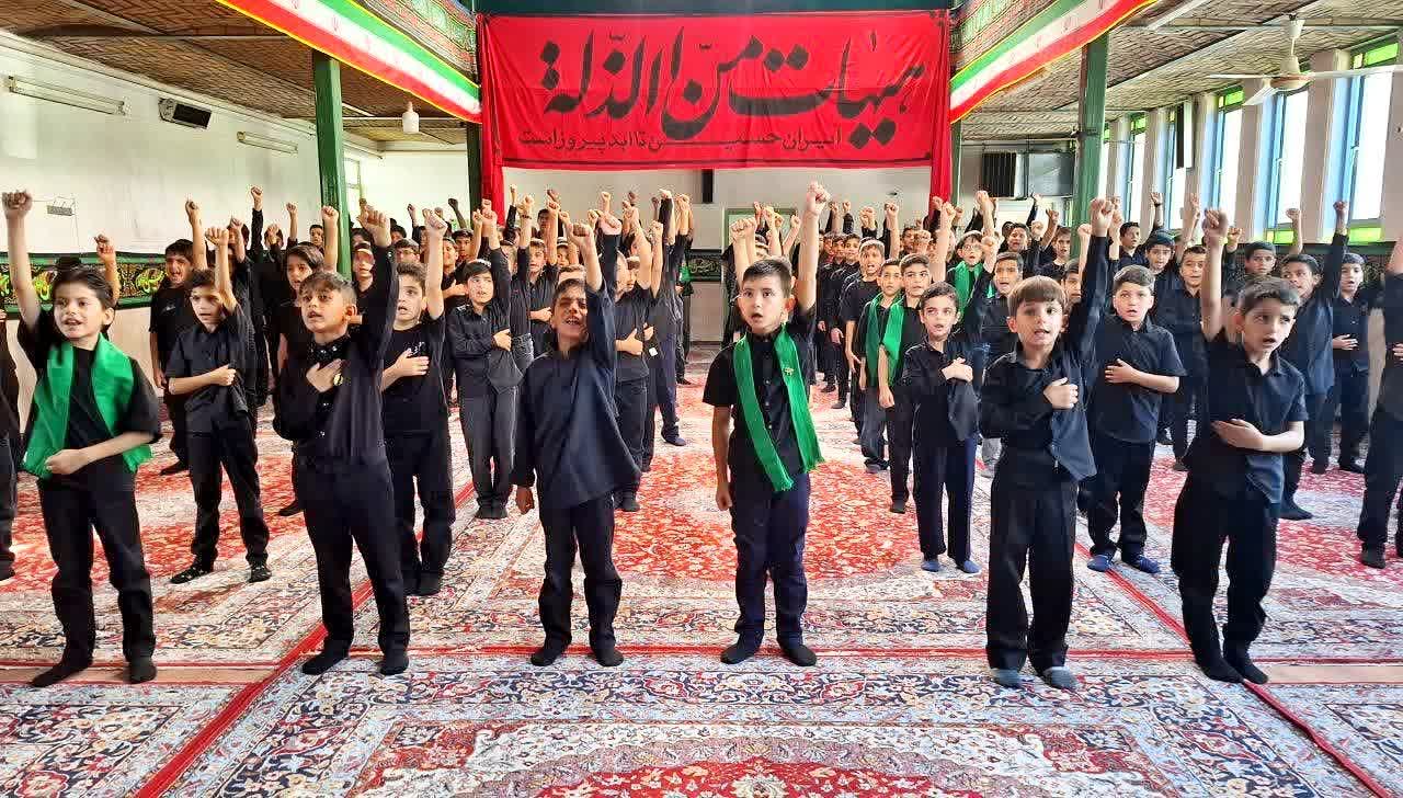 نوجوانان اشکذری و زارچی «سیدالشهداء عصر غیبت» را اجرا کردند