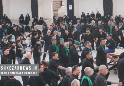 آیین سنتی «جوش دوره» همزمان با طلوع خورشید عاشورا در حسینیه سفید اشکذر برگزار شد