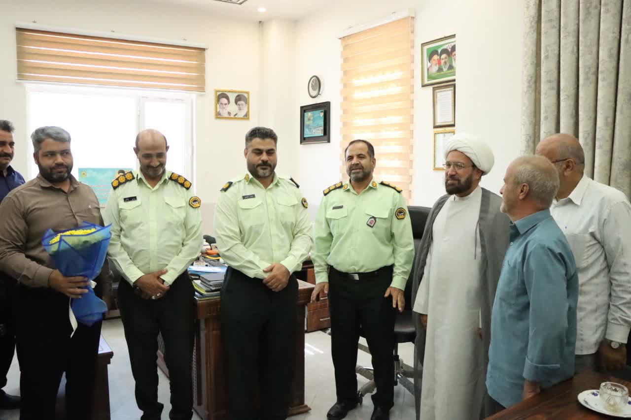 تجلیل دامداران اشکذری از پلیس به پاس بازگرداندن احشام مسروقه
