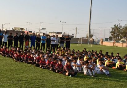 حضور ۲۲۰ فوتبالآموز در نخستین فستیوال فوتبال پایه اشکذر حضور ۲۲۰ فوتبالآموز در نخستین فستیوال فوتبال پایه اشکذر