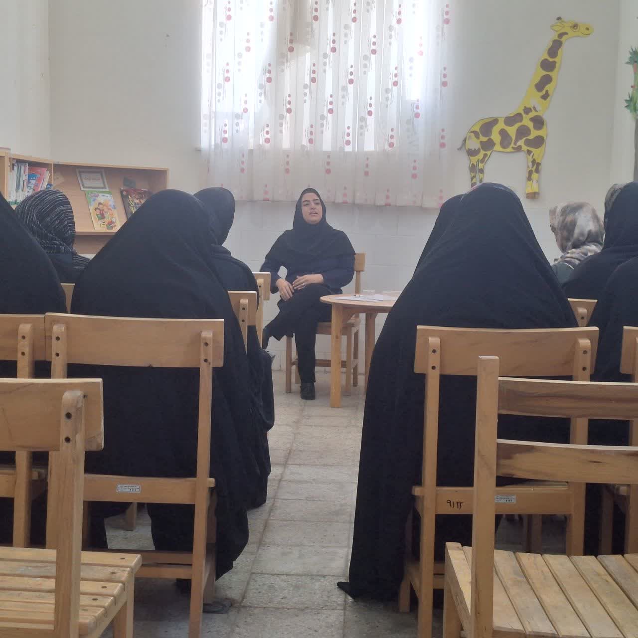 بررسی راهکارهای پیشگیری از مخاطرات سالمندی در کتابخانه جوادالائمه (ع) شرف آباد